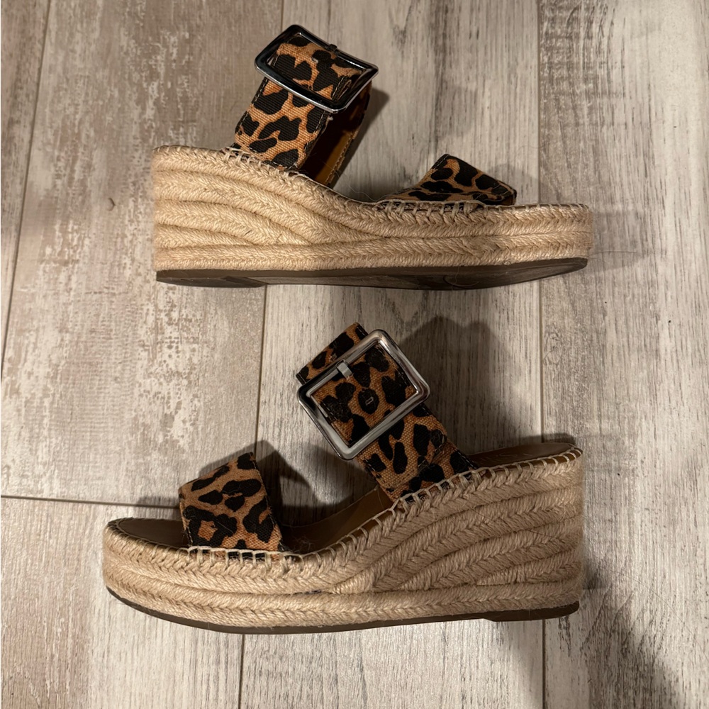 Cheetah wedges with buckle